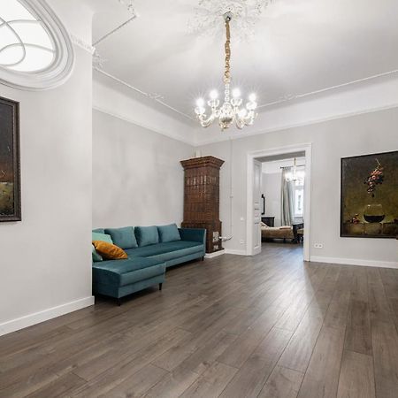 3 Room Apartments , Rohatyntsyv Street Lviv Extérieur photo