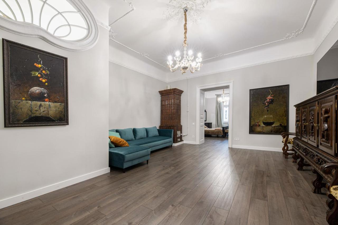 3 Room Apartments , Rohatyntsyv Street Lviv Extérieur photo