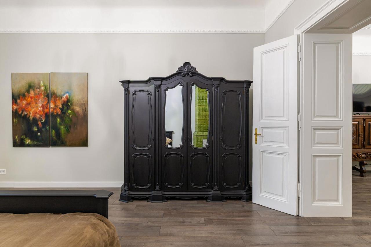 3 Room Apartments , Rohatyntsyv Street Lviv Extérieur photo